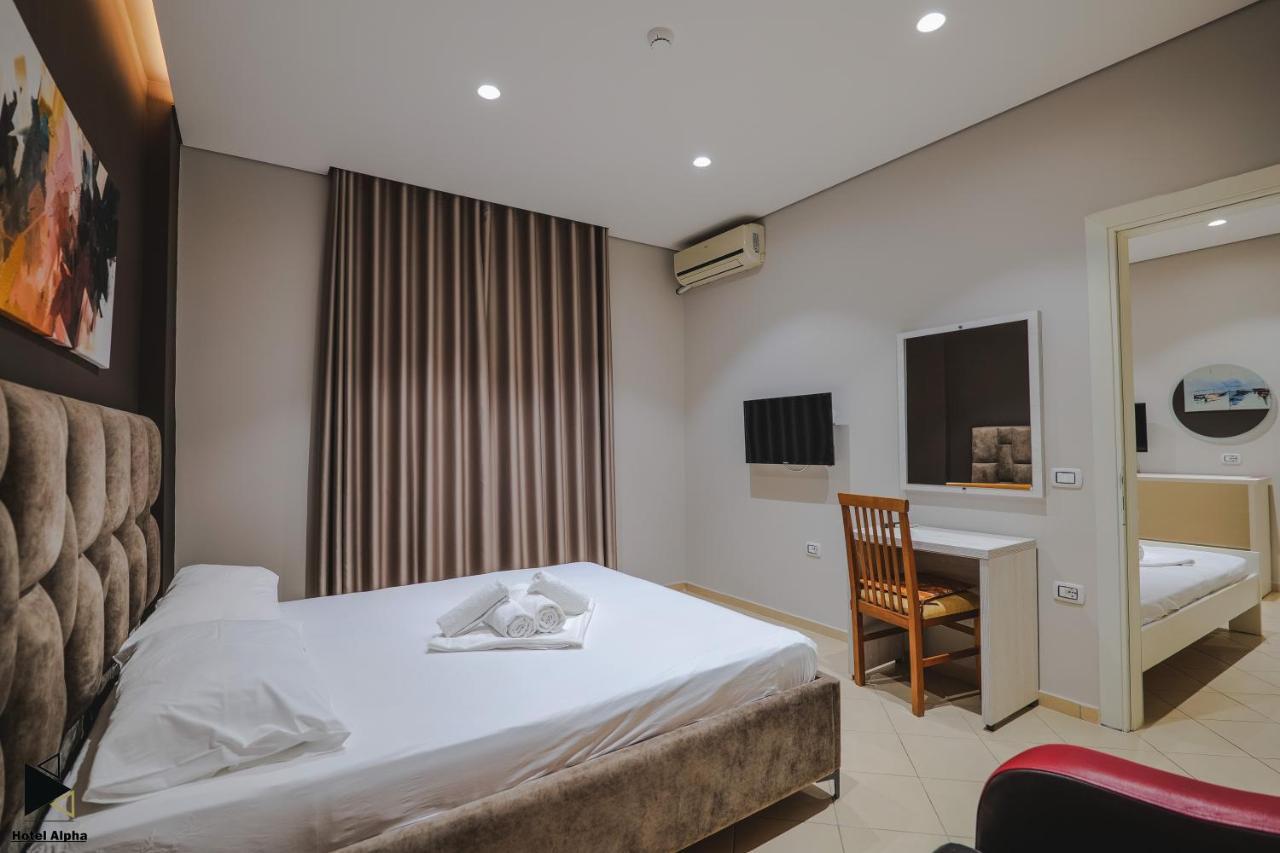 Hotel Alpha Saranda Extérieur photo